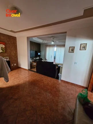 Imagem Imperdível: Casa à venda em Ribeirão Preto-SP, bairro Alto do Ipiranga. 3 quartos, 2 suítes, 3 salas, 4 banheiros, 3 vagas de garagem. 267,06 m².