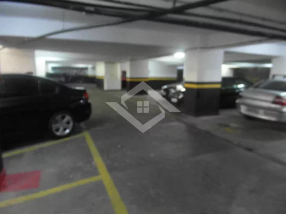 Imagem Luxo à Beira da Lagoa: Cobertura Duplex com 380 m2 em Copacabana