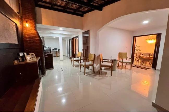 Imagem Casa Aluguel 3 Quartos 2 Suítes Anil