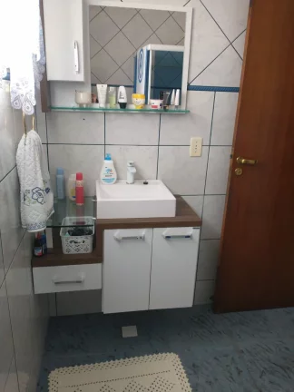 Imagem CASA TÉRREA COM 225 METROS CONSTRUÍDO E EDICULA.