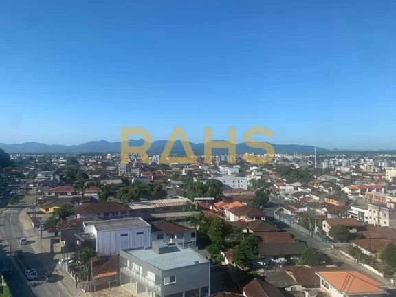 Imagem O apartamento com sacada integrada, conta com 02 dormitórios com ar condicionado já está instalad...