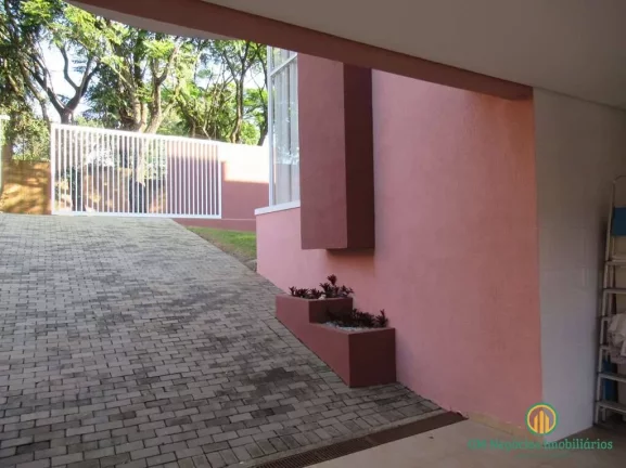 Imagem Nova, moderna, 4 suítes e 7 vagas cobertas - Jd Colonial