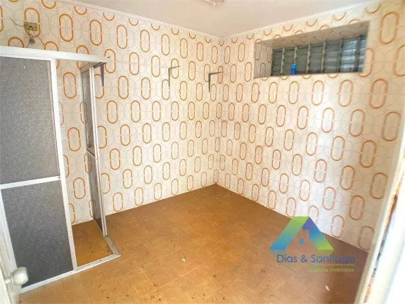 Imagem Casa com piscina em 300m² na Vila das Mercês - Região da Saúde/Zsul.