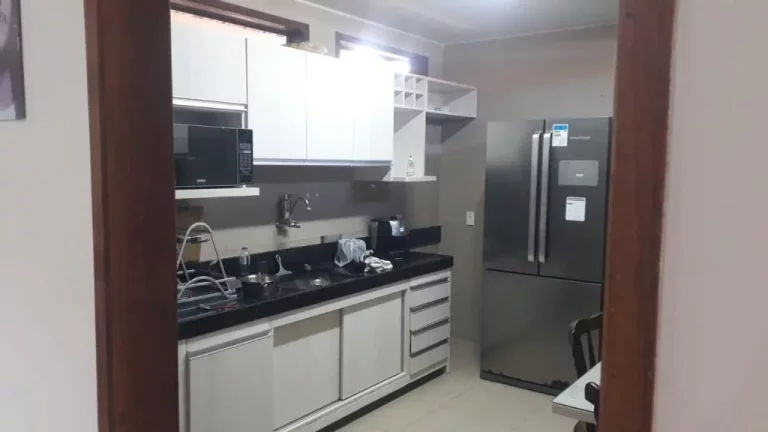 Imagem Ampla Casa de 183m² em Poço – Conforto, Segurança e Lazer!