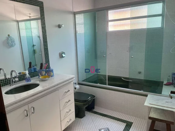 Imagem Apartamento com 3 dormitórios sendo 1 suite e vaga à venda, 180 m² por R$ 890.000 - Boqueirão - Santos/SP