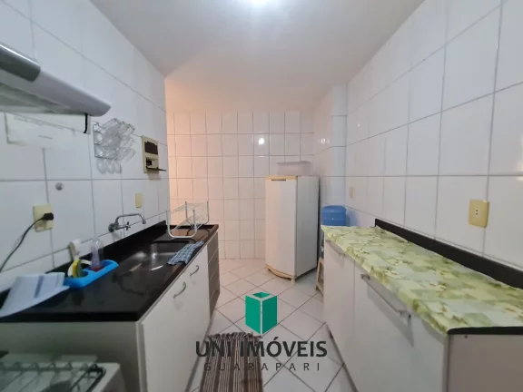 Imagem Apartamento à venda na Praia do Morro em Guarapari - Varanda, Elevador e Vista lateral para o mar