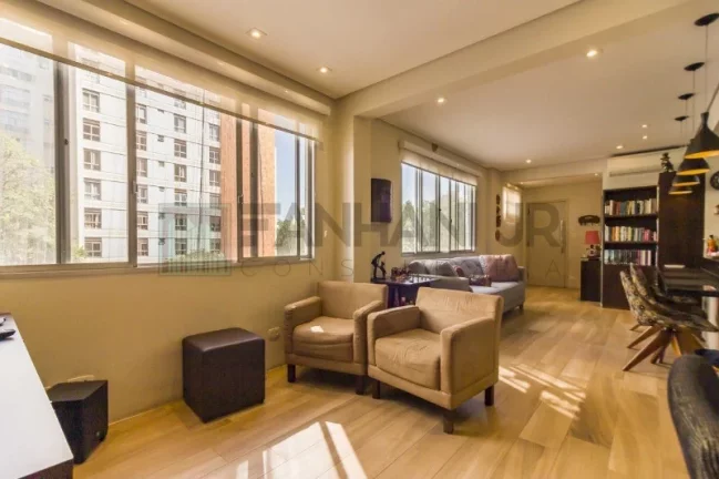 Imagem Apartamento de luxo à venda em São Paulo-SP, Jardim Europa: 3 quartos, 1 suíte, 3 salas, 4 banheiros, 3 vagas, 142m². Venha conferir!