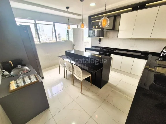 Imagem Cobertura duplex em Petrópolis com 504 m² de área
