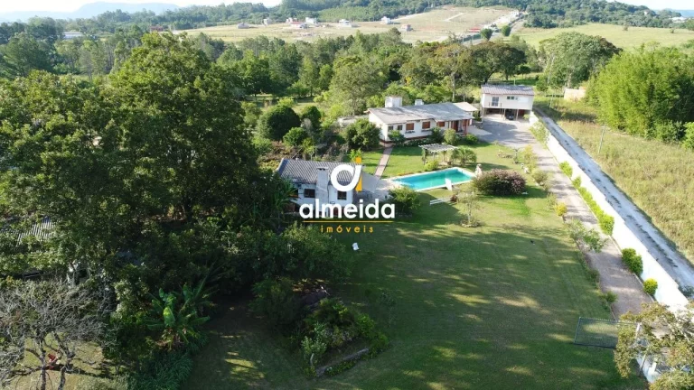 Imagem Casa 5 dormitórios à venda Tomazetti Santa Maria/RS