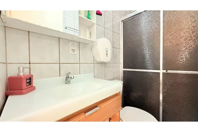 Imagem VNMC 100 Casa 610191037-77 - Casa à venda no bairro Vila Nova - Porto Alegre/RS