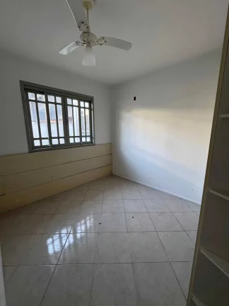 Imagem Casa com 3 dormitórios sendo 1 suíte e 2 vagas - Guanabara | Joinville/SC
