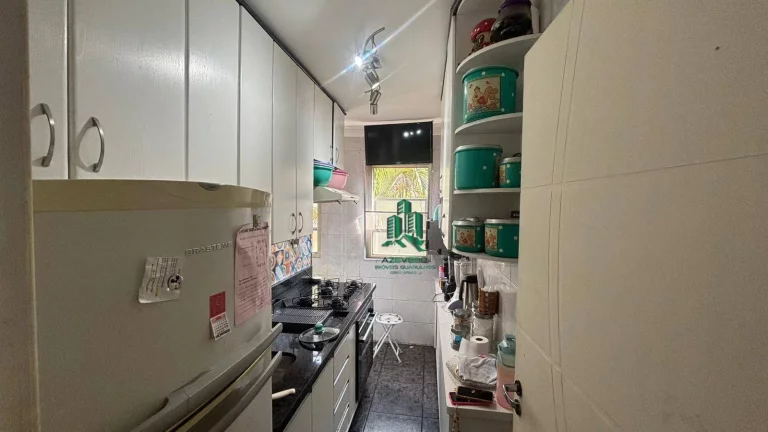 Imagem Apartamento com 2 dormitórios à venda, 52 m² por R$ 290.000,00 - São João - Guarulhos/SP