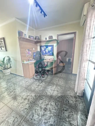 Imagem Imperdível: Casa Vila União 3 dorms, 1 suíte, 3 banheiros à venda por R$ 550.000 em Campinas-SP! Venha conferir!