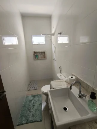 Imagem Casa 3/4 Sendo 1 Suite Com Otimo Quintal No Condominio Les Arcs , Oportunidade