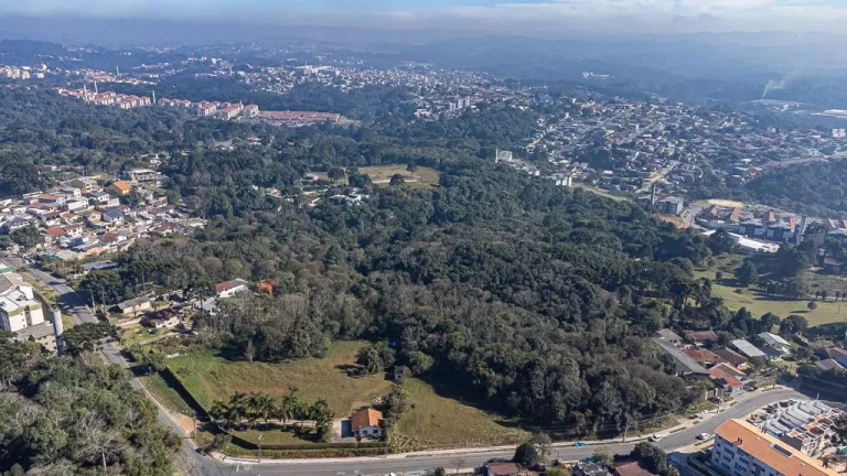 Imagem Terreno Santa Candida com 6161m²