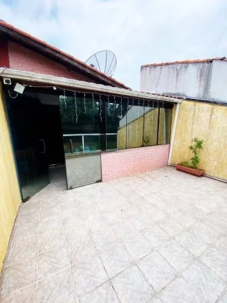 Imagem Sobrado com 165 m² 3 Dormitorios sendo 2 Suites 2 Vagas de Garagens