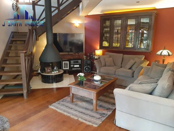 Imagem CASA EM CONDOMÍNIO NA GRANJA VIANA. 256m². PISCINA/SPA. QUINTAL PRIVATIVO.