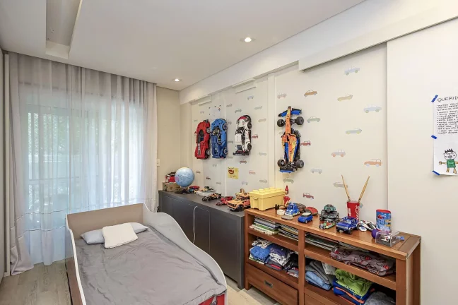 Imagem Apartamento com três quartos no Mossunguê