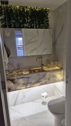 Imagem Apartamento à venda na Ponta Verde, 3 suítes sendo 1 closet, 2 vagas, 148m2