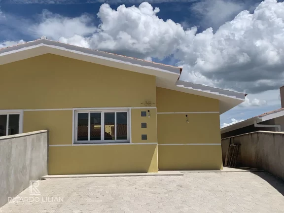 Imagem Casa terrea em condominio com 3 dorms e duas vagas na cidade de Bom Jesus dos Perdões