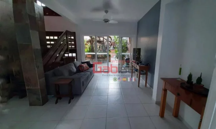 Imagem Casa com 5 dormitórios à venda, 200 m² por R$ 2.000.000,00 - Praia Grande - Arraial do Cabo/RJ
