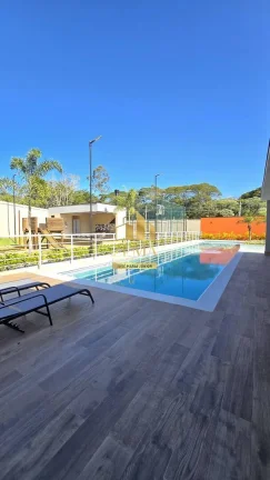 Imagem Terreno Condomínio Clube 250m2, Diferenciado, Parte Alta, Rua sem saída.