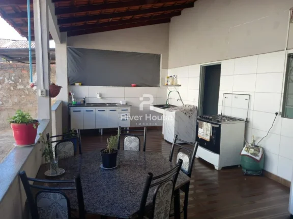 Imagem Casa à Venda, Ótima localização Região Morada da Serra ,03 Vagas de Garagem, Área total 250m², Cuiabá, MT