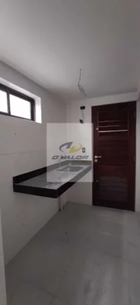 Imagem Vendo cobertura em prédio na beira mar do cabo branco, 2/3 qts s/1 st ou 3 suites + 2 ou 3 vagas