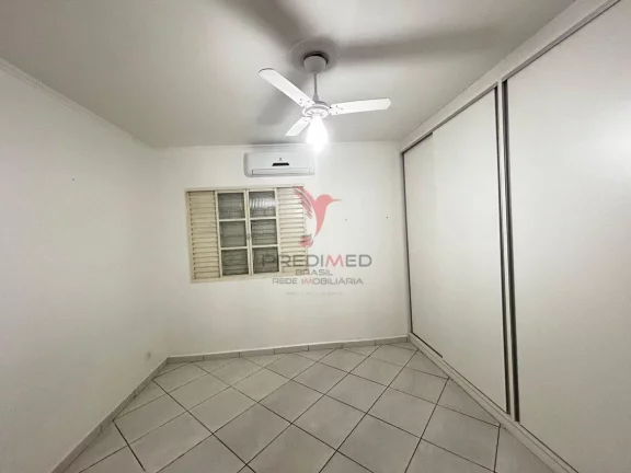 Imagem CASA TÉRREA PROX AO HOSPITAL UNIMED. Bairro Morumbi. Piracicaba . Financia. E permuta