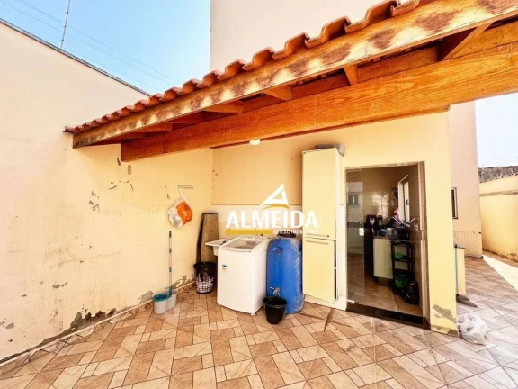 Imagem Casa com 2 dormitórios à venda, 127 m² por R$ 360.000,00 - Vila Industrial - Rio Claro/SP