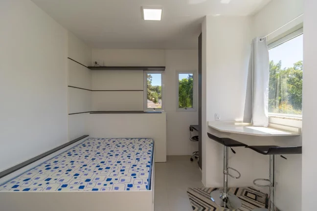 Imagem Studio mobiliado com 1 vaga no Mercês