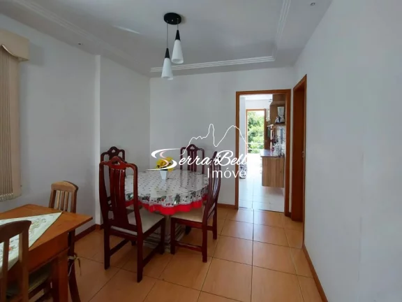 Imagem Casa com 4 dormitórios à venda, 138 m² por R$ 750.000,00 - Iucas - Teresópolis/RJ