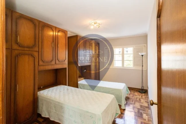 Imagem Casa à venda em São Paulo-SP, Alto de Pinheiros: 3 quartos, 1 suíte, 2 salas, 4 banheiros, 2 vagas, 162m². Confira!