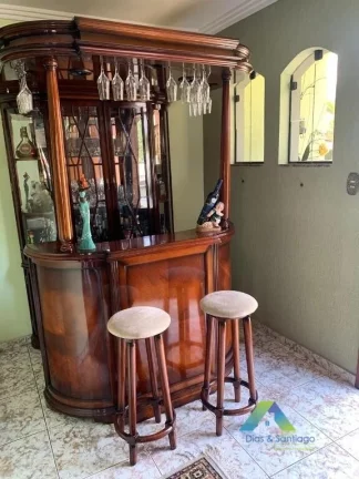 Imagem Sobrado alto Padrão, 5 suites,5 vagas de garagem área gourmet excelente localização.