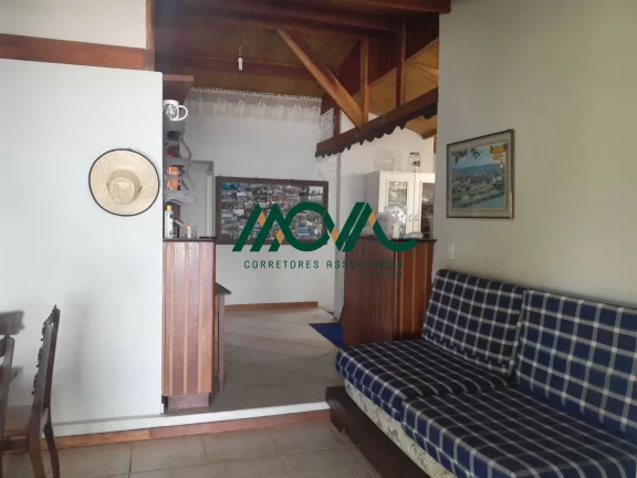 Imagem Alugo Casa Mensal frente para Baia da Babitonga e para Av.Beira Mar 5 em Itapoá