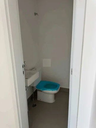 Imagem Hype-Apartamento de luxo à venda em Ribeirão Preto, Jardim Botânico, com 3 quartos, 156m2, sala com pé direito duplo, andar alto frente.