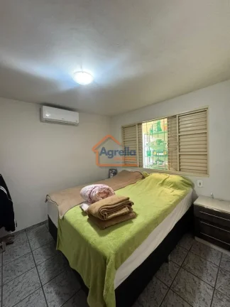 Imagem Casa à venda no bairro Jardim Ipê I - Mogi Guaçu/SP