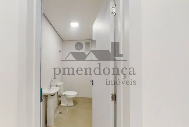 Imagem Apartamento reformado, com 295 m2 3 dormts, 1 suite, 1 vaga ao lado shopping