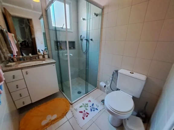 Imagem PRÉDIO FRENTE AO MAR NA ASTÚRIAS, APARTAMENTO COM 4 SUÍTES, 2 VAGAS PARA AUTO.