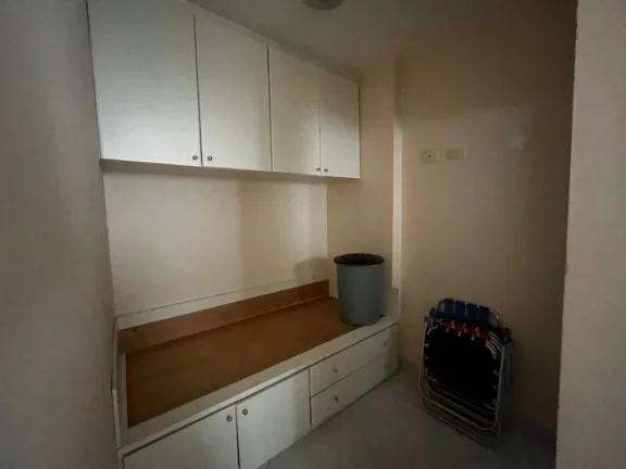 Imagem Oportunidade unica apartamento com 4 suites 3 vagas de garagens à venda frente mar Ocian.