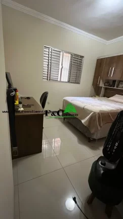 Imagem Sobrado para Venda em Limeira, JARDIM SÃO LOURENÇO, 3 dormitórios, 1 suíte, 1 banheiro, 3 vagas