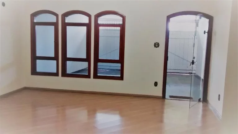 Imagem Sobrado com 4 dormitórios à venda, 187 m² por R$ 1.400.000,00 - Centro - Suzano/SP