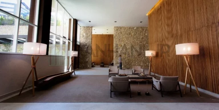 Imagem Descrição do imóvelVendo apartamento na Rua dr. Mário Ferraz. Apartamento à venda na região do Jardim Europa e Itaim Bibi, 200 m² de área útil com am