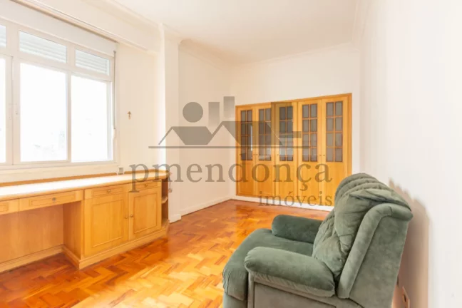 Imagem Apartamento em prédio charmoso na Rua Baronesa de Itu, 3 quartos (1 suíte) e 1 vaga.
