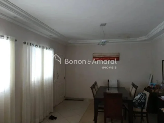 Imagem Casa com 3 Quartos e 4 banheiros à Venda, 180 m² por R$ 1.110.000