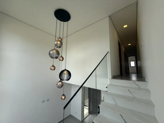 Imagem Casa Semi Mobiliada à Venda com Piscina e Suíte Nova Jaguarí
