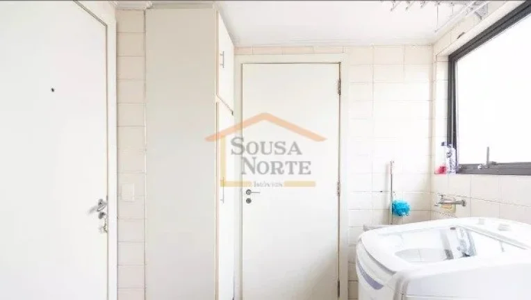 Imagem Excelente apartamento 230m², 4 dormitórios, sendo 4 suítes, closet, sala ampla com lareira, varan...