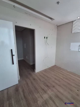 Imagem ALUGO SALA REFORMADA CENTRO DA CIDADE