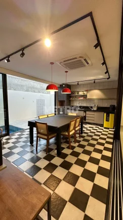 Imagem Casa, Condomínio Encontro das Águas, móveis planejados, sala de estar, jantar e
