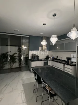Imagem Casa no Alphaville, 3 quartos, sendo um suíte com closet, cozinha Integrada